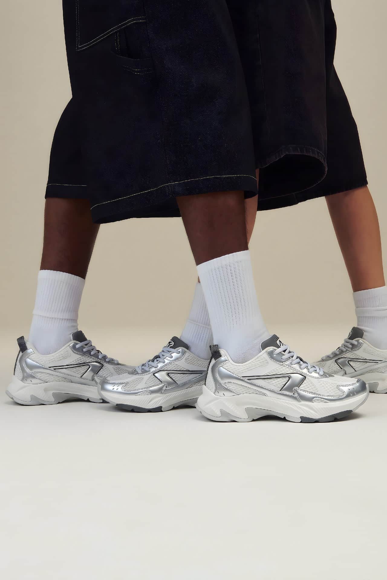 ARKK Essential Line Forma Runner | Silver White Forma Runner