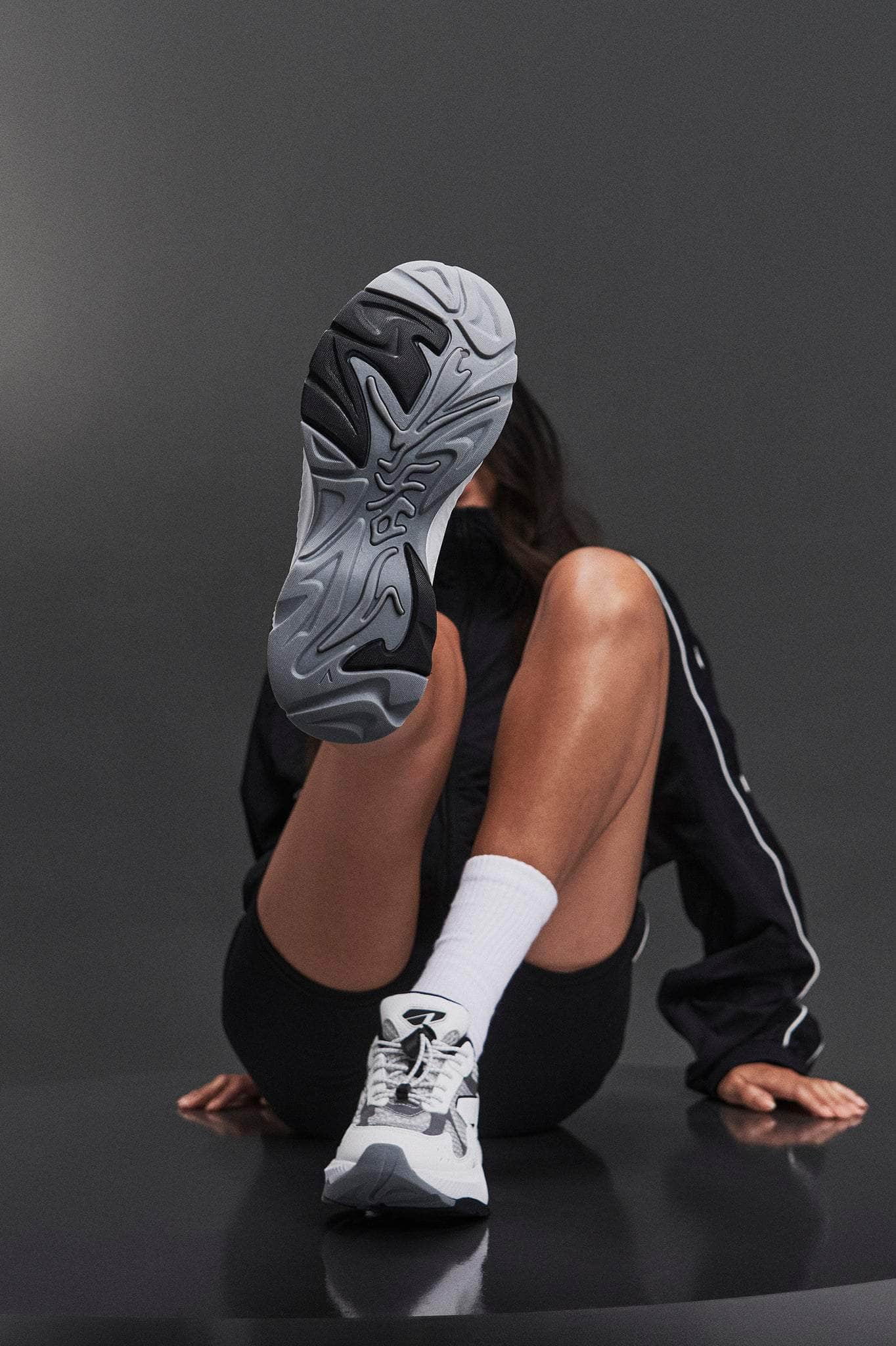 ARKK Essential Line Forma Runner | White Silver | Women Forma Runner